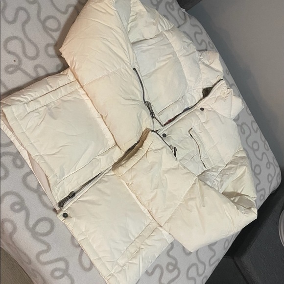 Winter jacket - Picture 2 of 3